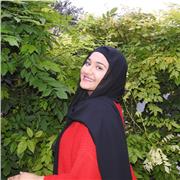 Studentessa all'Università di Medicina, offre lezioni private